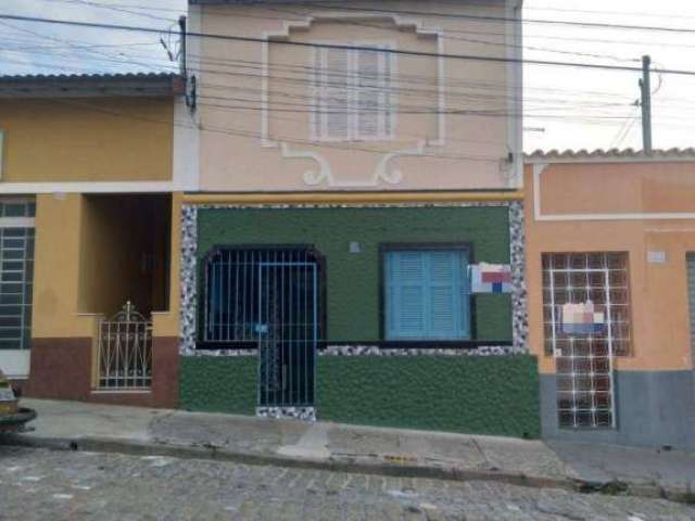 Casa com 2 dormitórios à venda no Centro em Atibaia/SP - CA4583