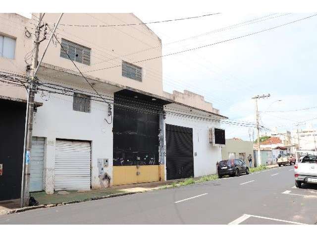 Barracão / Galpão / Depósito para alugar no Martins, Uberlândia  por R$ 3.500