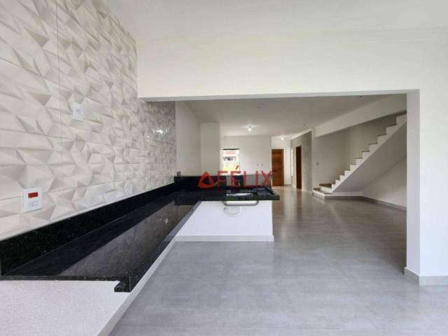 Sobrado com 3 dormitórios à venda, 137 m² por R$ 560.000 - Taubaté/SP