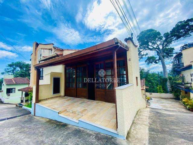 Casa com 3 dormitórios à venda, 84 m² por R$ 410.000,00 - Iucas - Teresópolis/RJ