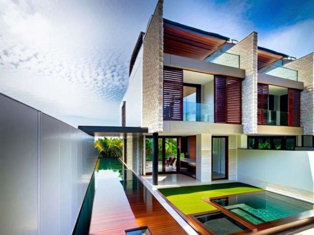 Casa Duplex Localizada na Barra Nova com 4 suítes - 212m²