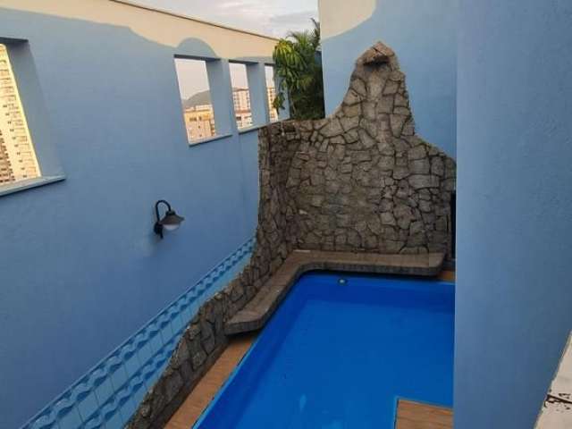 Apartamento Duplex com Solarium, piscina e churrasqueira privativa, Ponta Praia.