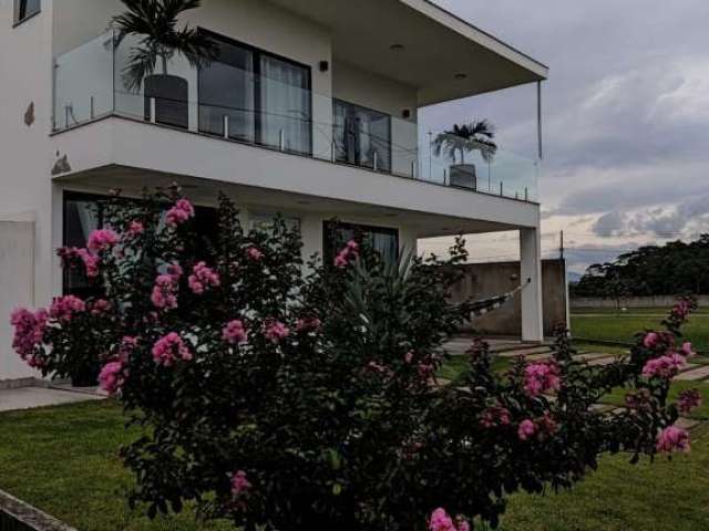 Casa à venda no bairro Extensão do Bosque - Rio das Ostras/RJ