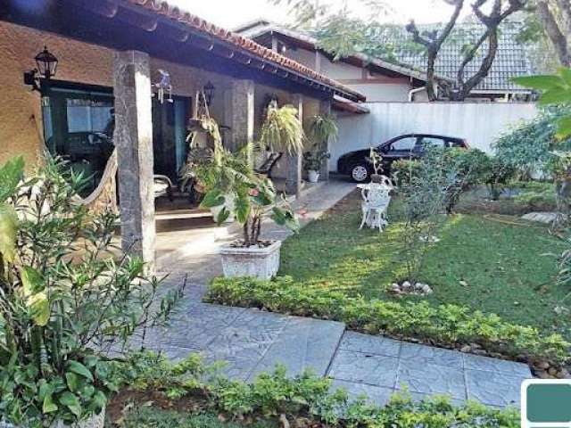 Casa à venda, 640 m² por R$ 1.300.000,00 - Bosque da Praia - Rio das Ostras/RJ