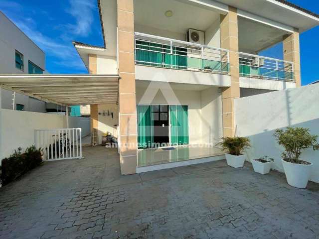 À Venda - Excelente Casa Duplex com piscina - Novo Portinho, Cabo Frio/RJ