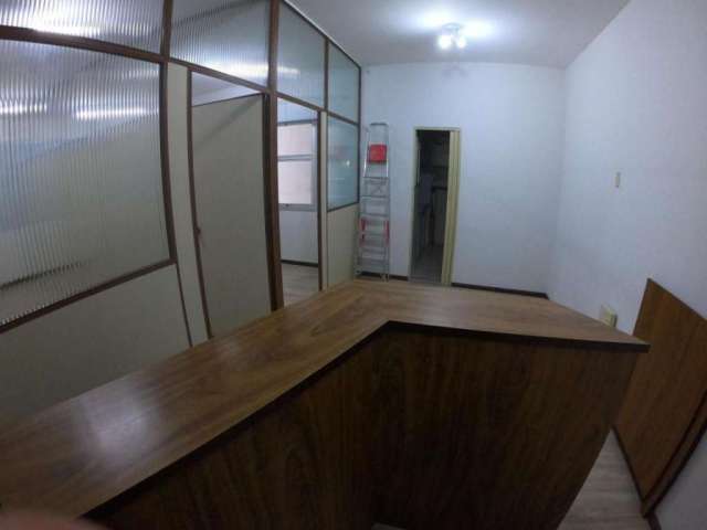Conjunto Comercial com 2 Salas 2 Banheiros Centro Curitiba com Garagem