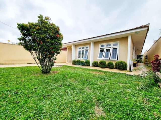 Casa com 4 quartos à venda na Rua Doutor Waldemiro Pereira, 961, Capão Raso, Curitiba por R$ 990.000