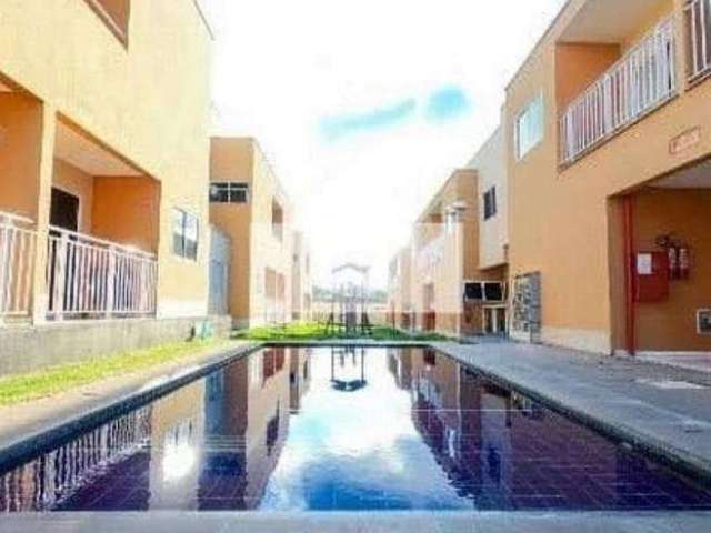 Apartamento para venda possui 54 metros quadrados com 2 quartos em Paumirim - Caucaia - CE