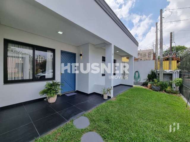 Casa com 3 dormitórios à venda, 235 m² por R$ 895.000,00 - Ouro Branco - Novo Hamburgo/RS