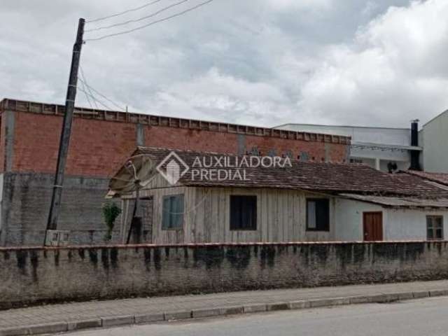 Terreno comercial à venda na PORTO ALEGRE  esquina com Av. Minas Gerais, 949, Tapajós, Indaial, 375 m2 por R$ 480.000