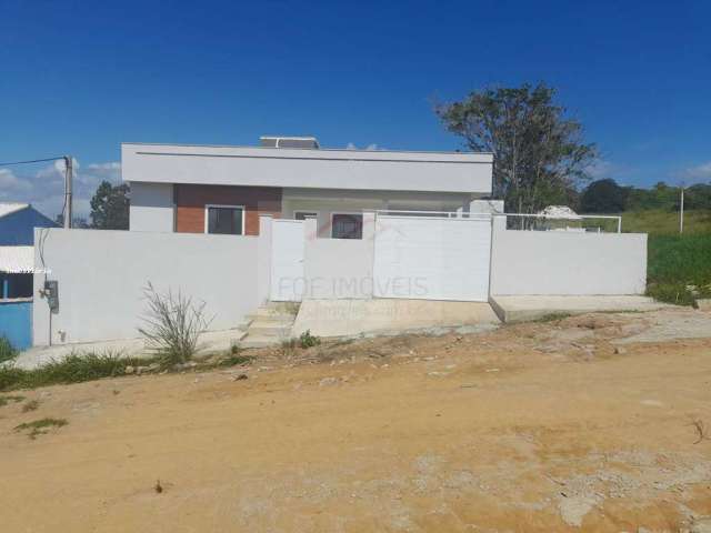 Casa para Venda em Saquarema, Jardim, 2 dormitórios, 1 suíte, 2 banheiros, 2 vagas