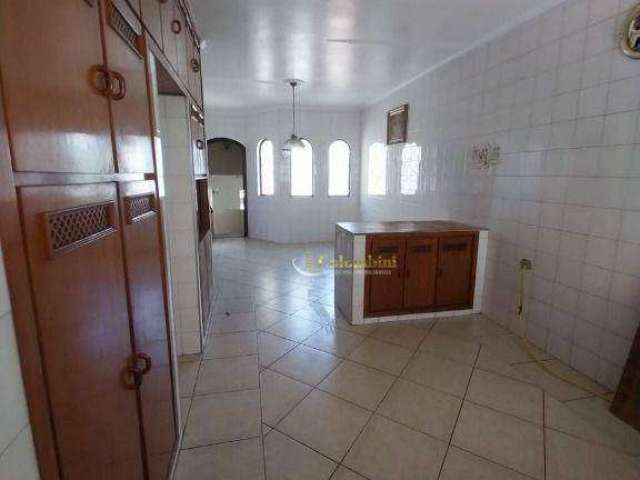 Sobrado com 3 dormitórios para alugar, 200 m² por R$ 3.704,96/mês - Vila Curuçá - Santo André/SP