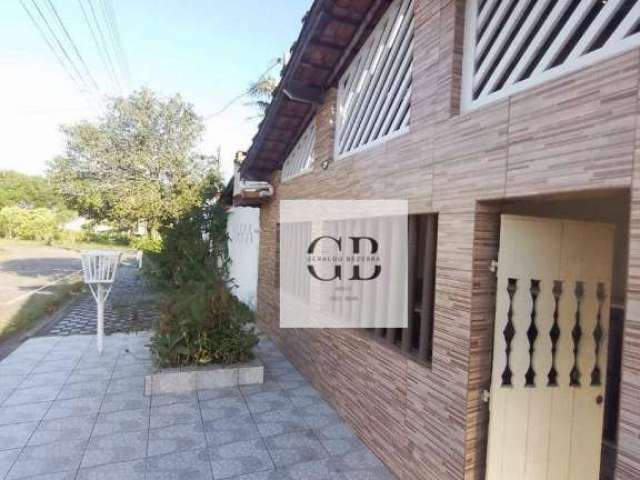 Casa com 3 dormitórios à venda por R$ 350.000,00 - Jussara - Mongaguá/SP
