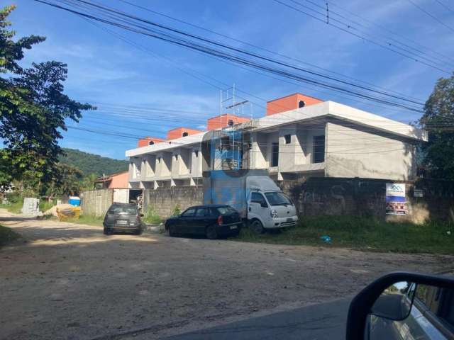 Casa com 2 quartos à venda na Avenida Maestro Heitor de Carvalho, 450, Balneário Gardem Mar, Caraguatatuba, 76 m2 por R$ 299.000