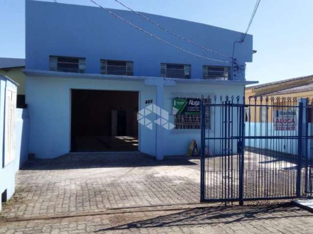 Pavilhão à venda com 2 casas no terreno no bairro Pinheiro Machado em Santa Maria