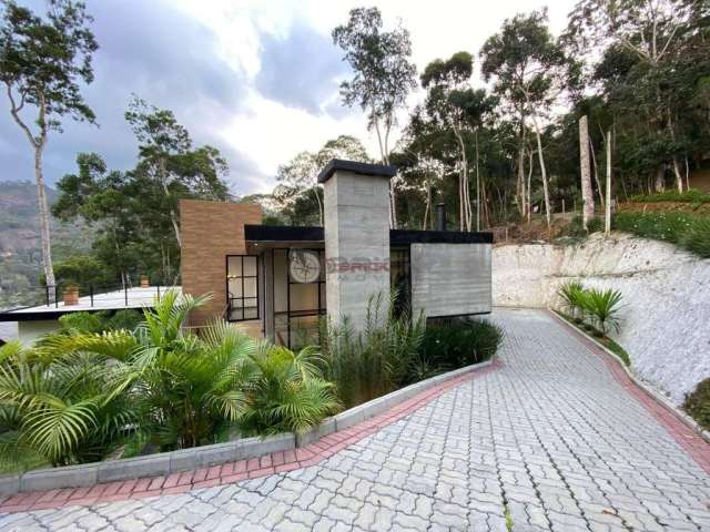 Casa em condomínio fechado com 3 quartos à venda na Estrada Adelmar Tavares, Parque do Imbui, Teresópolis, 181 m2 por R$ 1.890.000