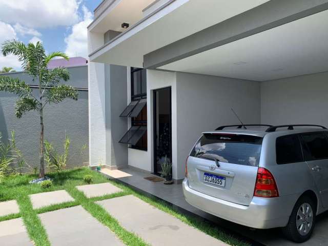 Casa com 3 quartos à venda no Jardim Regina, Indaiatuba  por R$ 950.000