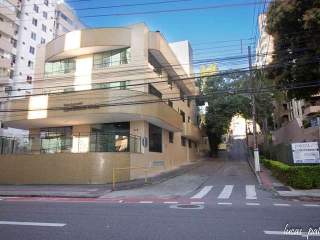 Prédio para alugar na Rua Frei Caneca, 400, Agronômica, Florianópolis, 2000 m2 por R$ 67.000