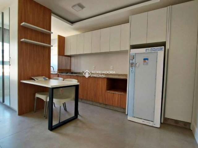 Apartamento com 1 quarto para alugar na Rua Oge Fortkamp, 157, Trindade, Florianópolis, 40 m2 por R$ 2.900