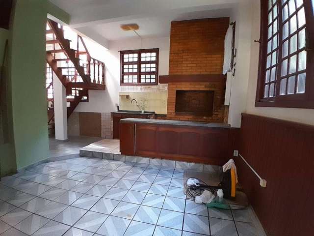 Casa com 3 quartos para alugar na Estrada Rozália Paulina Ferreira, 1760, Pântano do Sul, Florianópolis, 214 m2 por R$ 4.600