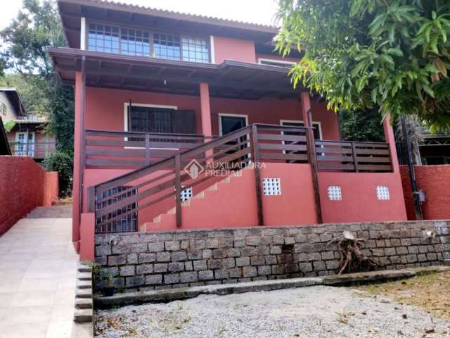 Casa com 4 quartos para alugar na Francisco Thomas Dos Santos, 1180, Armação do Pântano do Sul, Florianópolis, 130 m2 por R$ 5.800