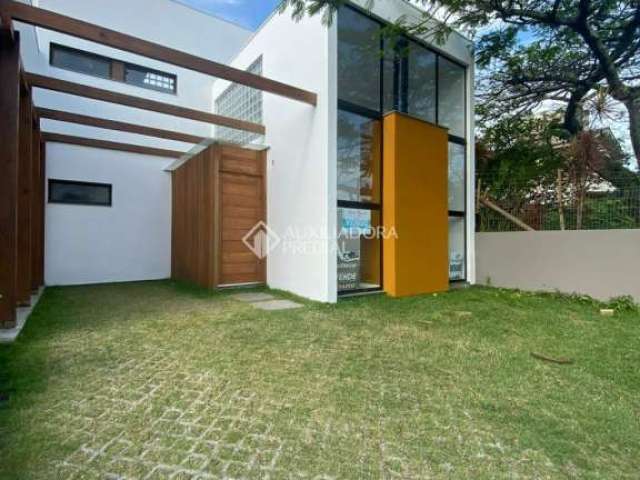 Casa com 3 quartos para alugar na VITOR CARLOS NAUCK, 12, Centro, Garopaba, 120 m2 por R$ 4.500
