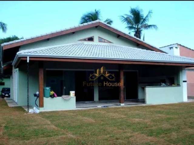 Casa com 3 dormitórios à venda por R$ 850.000 - Ubatuba/SP