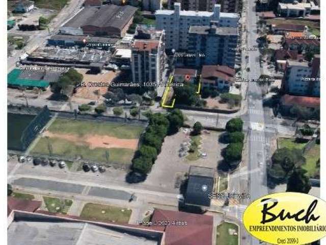 Casa comercial com 5 salas à venda no América, Joinville  por R$ 1.450.000