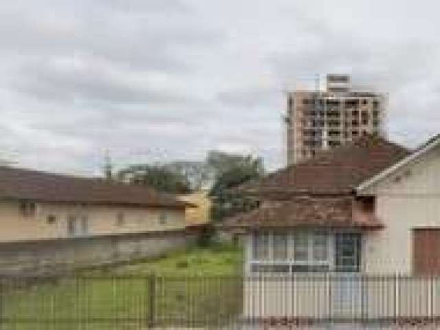 Terreno comercial à venda no Anita Garibaldi, Joinville  por R$ 895.000