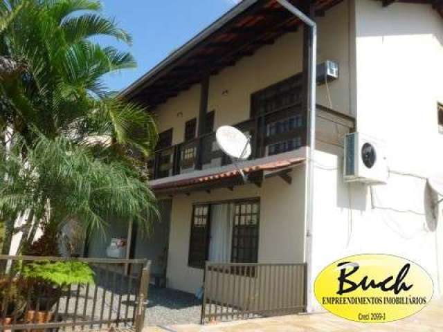 Casa a venda bairro Saguaçu Joinville Imobiliária Buch Imóveis