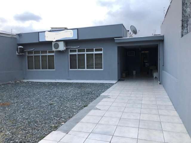 Vendo: Casa Averbada  com 3 quarto(s) com 105m2- São João-Itajaí