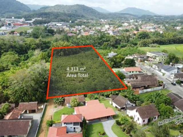 Terreno à venda no Centro, Rio dos Cedros  por R$ 650.000