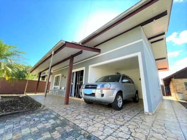 Casa com 3 quartos à venda no Centro, Pomerode  por R$ 845.000
