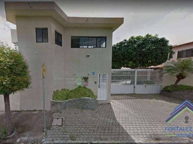 Casa com 4 dormitórios à venda, 200 m² por R$ 750.000,00 - Edson Queiroz - Fortaleza/CE