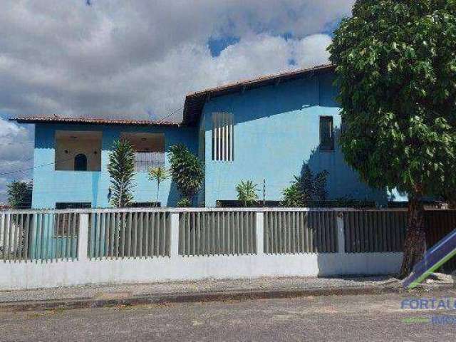 Casa com 4 dormitórios à venda, 439 m² por R$ 690.000,00 - Cidade dos Funcionários - Fortaleza/CE