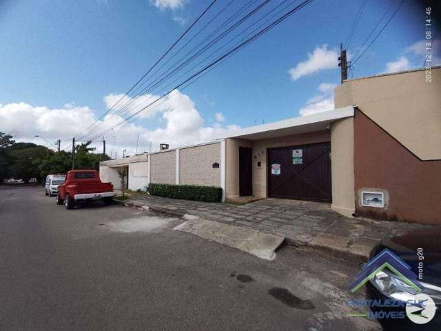 Casa com 3 dormitórios à venda, 185 m² por R$ 760.000,00 - Edson Queiroz - Fortaleza/CE