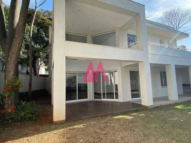 Casa em Condominio de 857m² com 4 Suítes e 8 Vagas  à venda no Jardim Petrópolis  São Paulo, SP