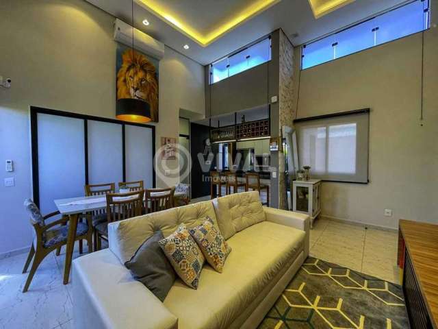Casa com 3 quartos para alugar na Rua Benedito Mutton, Loteamento Residencial Central Park, Itatiba, 105 m2 por R$ 6.000