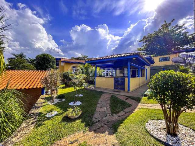 Casa com 3 quartos à venda na Rua Manoel Lourenço Vieira, Jardim Leonor, Itatiba, 310 m2 por R$ 1.200.000