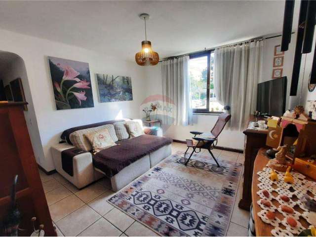 Apartamento térreo em condomínio à venda no bairro tijuca/ teresópolis com 3 quartos e portaria 24 horas