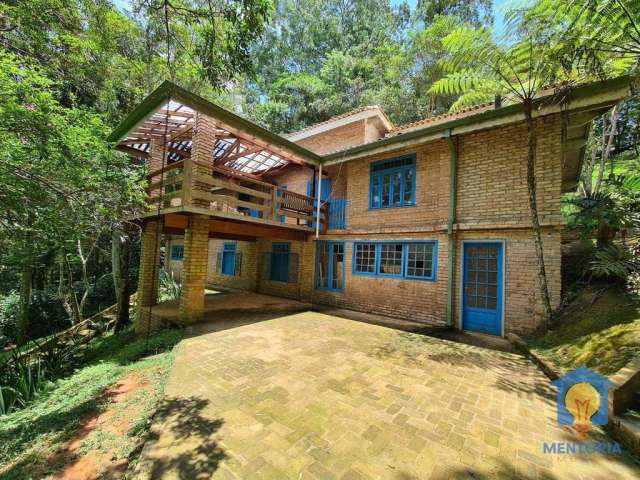 Casa com 3 dorms - Venda por R$ 2.250.000 - Vila Real Moinho Velho - Embu das Artes/SP