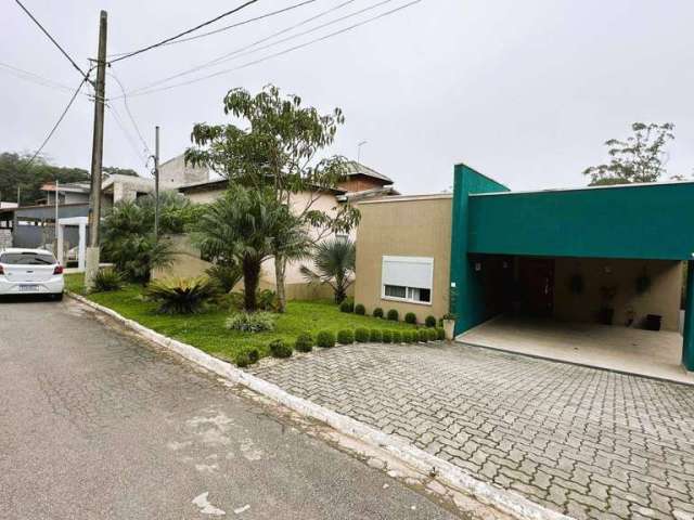 Casa Nova com 660m² a.t à Venda  por R$ 1.298.000 - Parque Delfim Verde - Itapecerica da Serra/SP