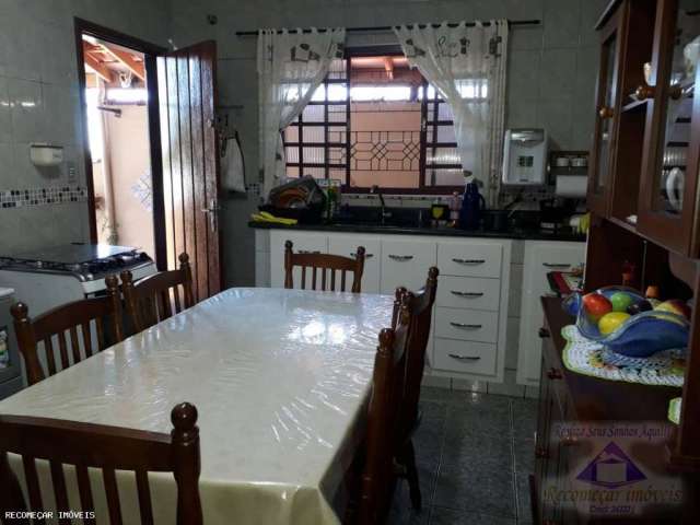 Casa para Venda em Piracicaba, SANTA ROSA, 2 dormitórios, 1 suíte, 2 banheiros, 2 vagas