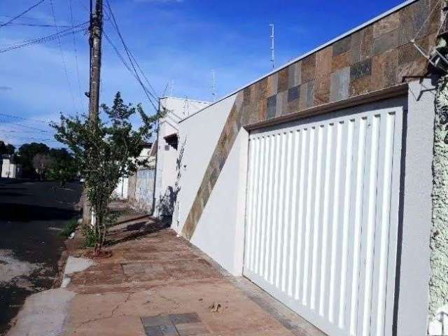 Casa com 4 quartos à venda no Santa Maria, Uberaba , 300 m2 por R$ 900.000