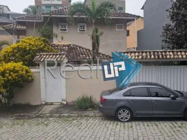 Casa em condomínio fechado com 3 quartos à venda na do Itanhangá, --, Itanhangá, Rio de Janeiro, 151 m2 por R$ 850.000
