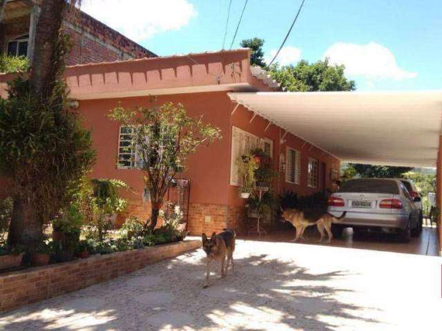 Casa com 3 dormitórios à venda, 230 m² por R$ 648.900,00 - Chácara São João - Amparo/SP