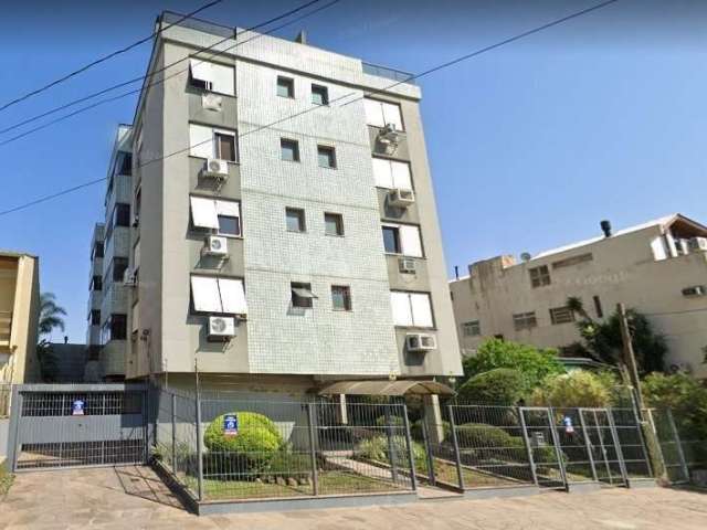 Cobertura de dois dormitórios, suíte e duas vagas de garagem no Edifício Condado Das Oliveiras, bairro Partenon em Porto Alegre.&lt;BR&gt;&lt;BR&gt;Apartamento de cobertura em ótimo estado de conserva