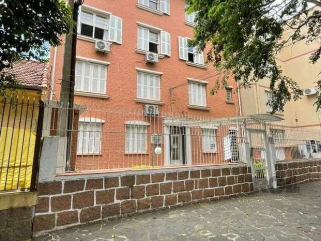 Apartamento térreo com aproximadamente 54m² no bairro São Geraldo.&lt;BR&gt;Imóvel de 01 dormitório, piso parquet, cozinha com armário, banheiro com box de vidro, área de serviço externa fechada.&lt;B