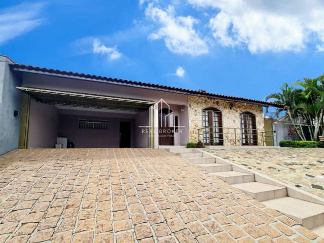 Casa a venda 3 Quartos 353m² Uvaranas