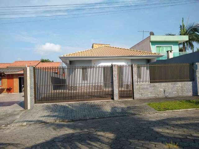 &amp;#127795; **Casa Térrea Exclusiva no Condomínio Fechado - Bairro São Francisco de Assis, Camboriú - SC** &amp;#127795;